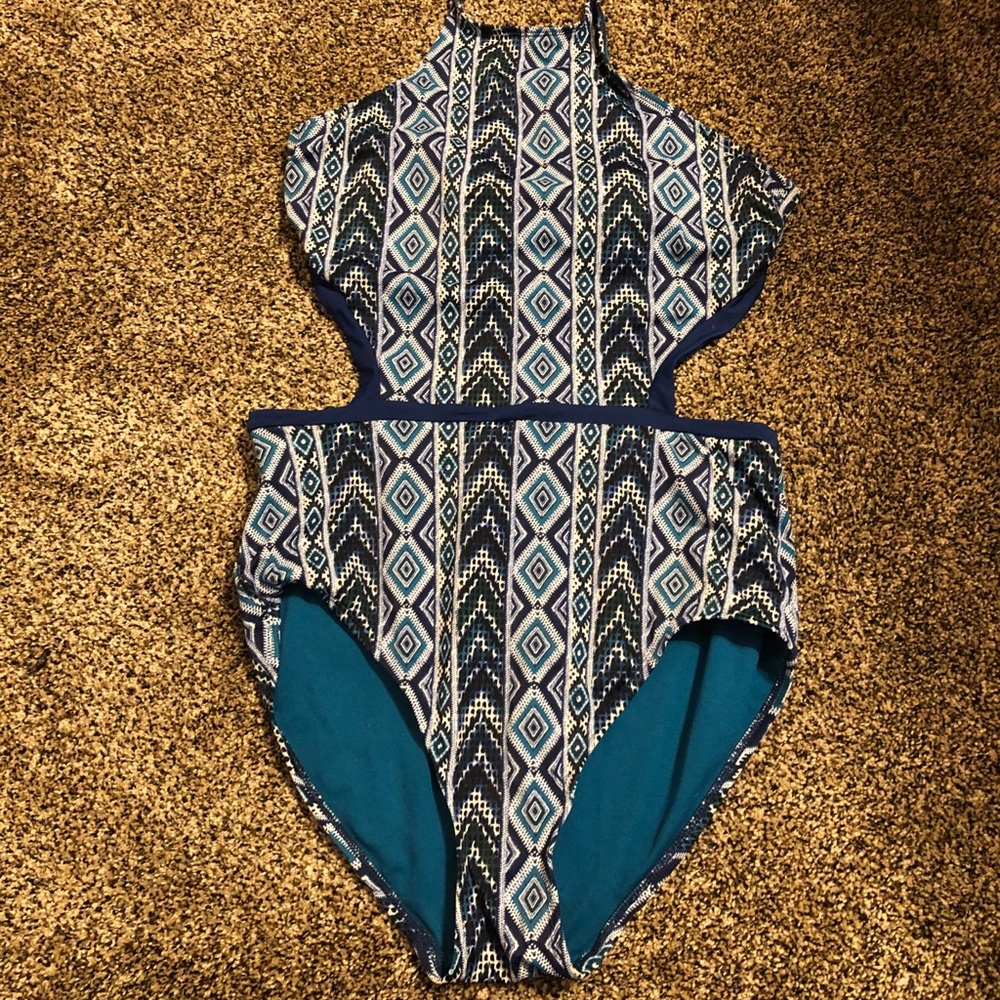 Swim suit